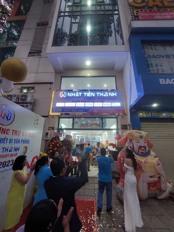Công Ty Nhật Tiến Thanh Khai Trương Trụ Sở Mới Khai truong Nhat Tien Thanh 07