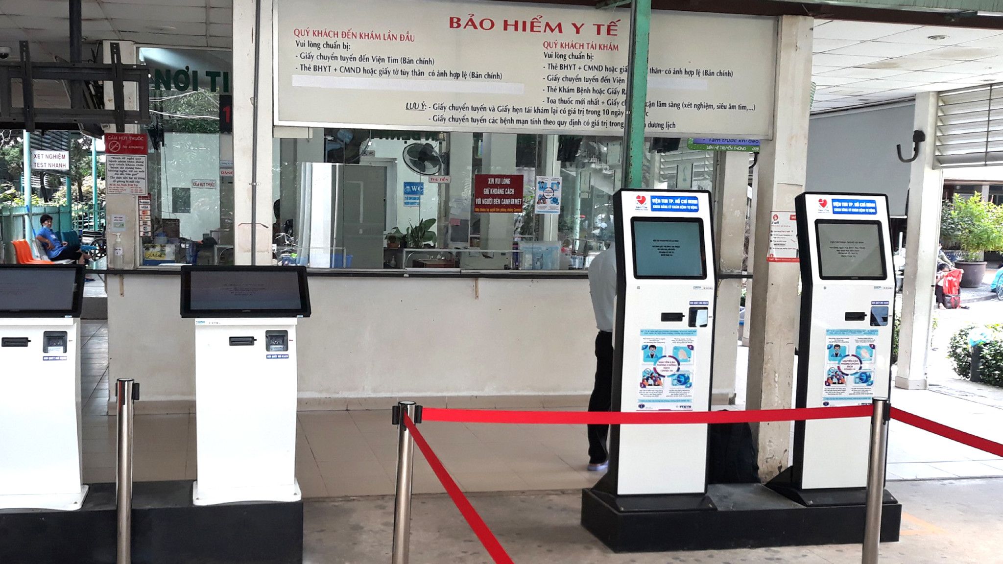 KIOSK In Cấp Số Thứ Tự ComQ Q-KIOSK 1737 CMT P80 KIOSK ComQ